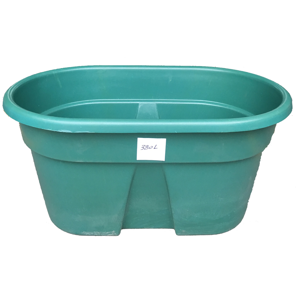 large oval plastic trough (6).jpg